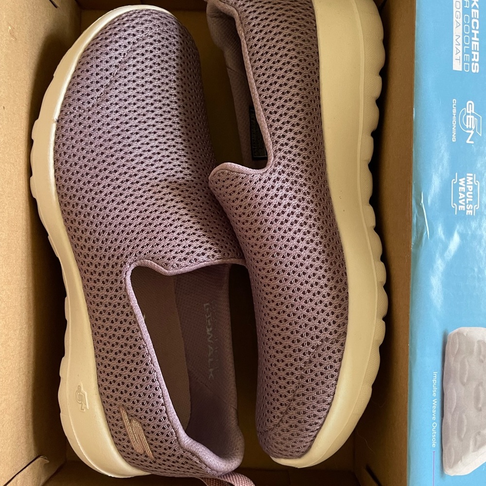 New Skechers go walk joy shoes mauve comfort relaxed size 6.5 7